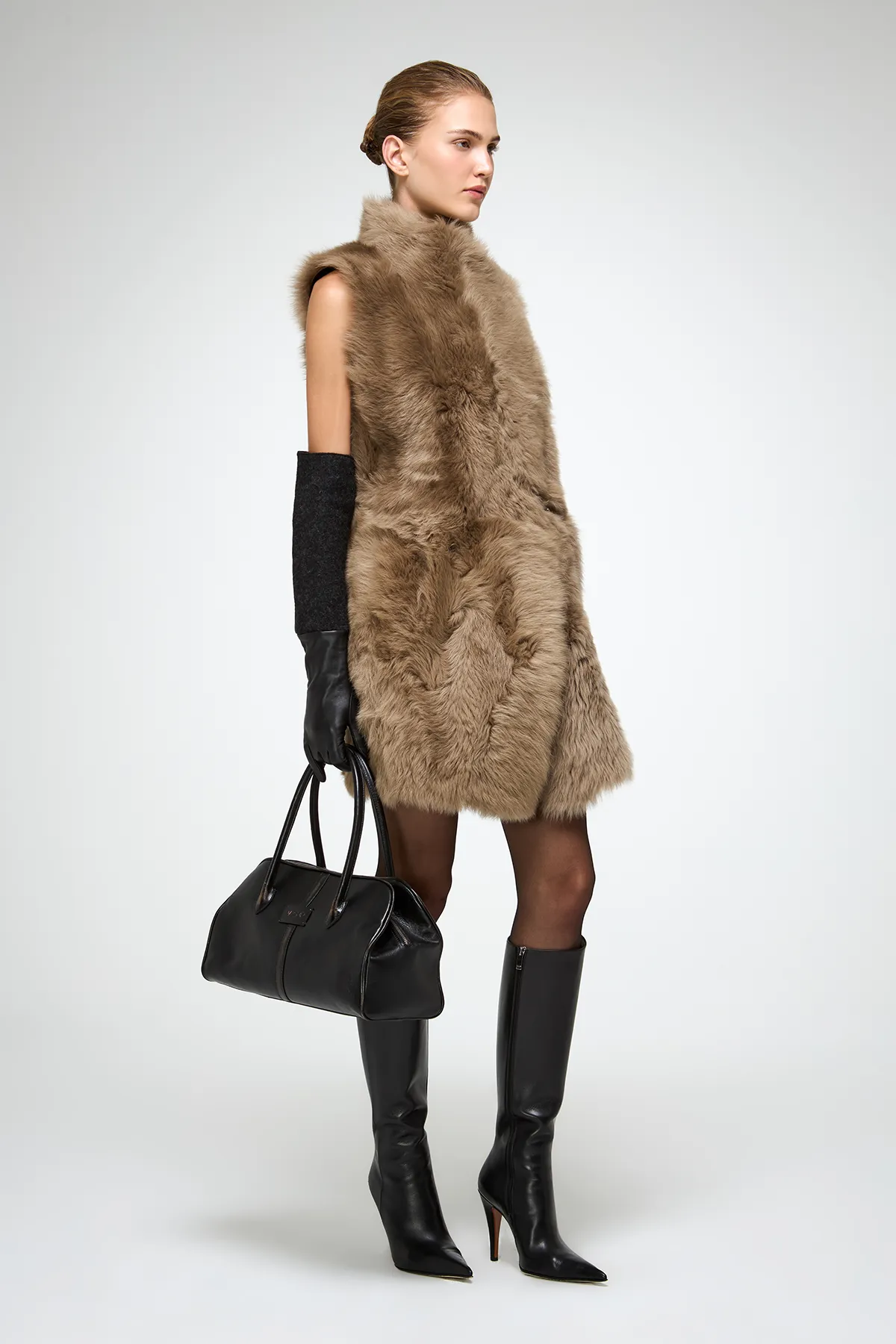 Siena - Desert Beige Shearling Vest - Image 3