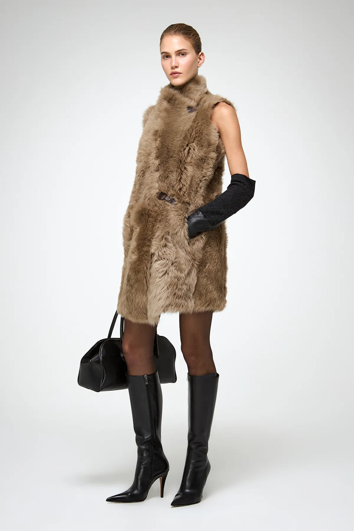 Siena - Desert Beige Shearling Vest - Image 5
